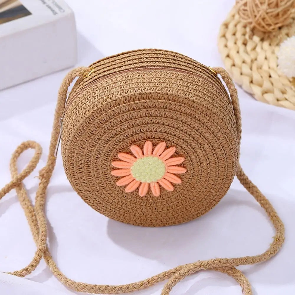 Shell Shape Straw Crossbody Shoulder Bag