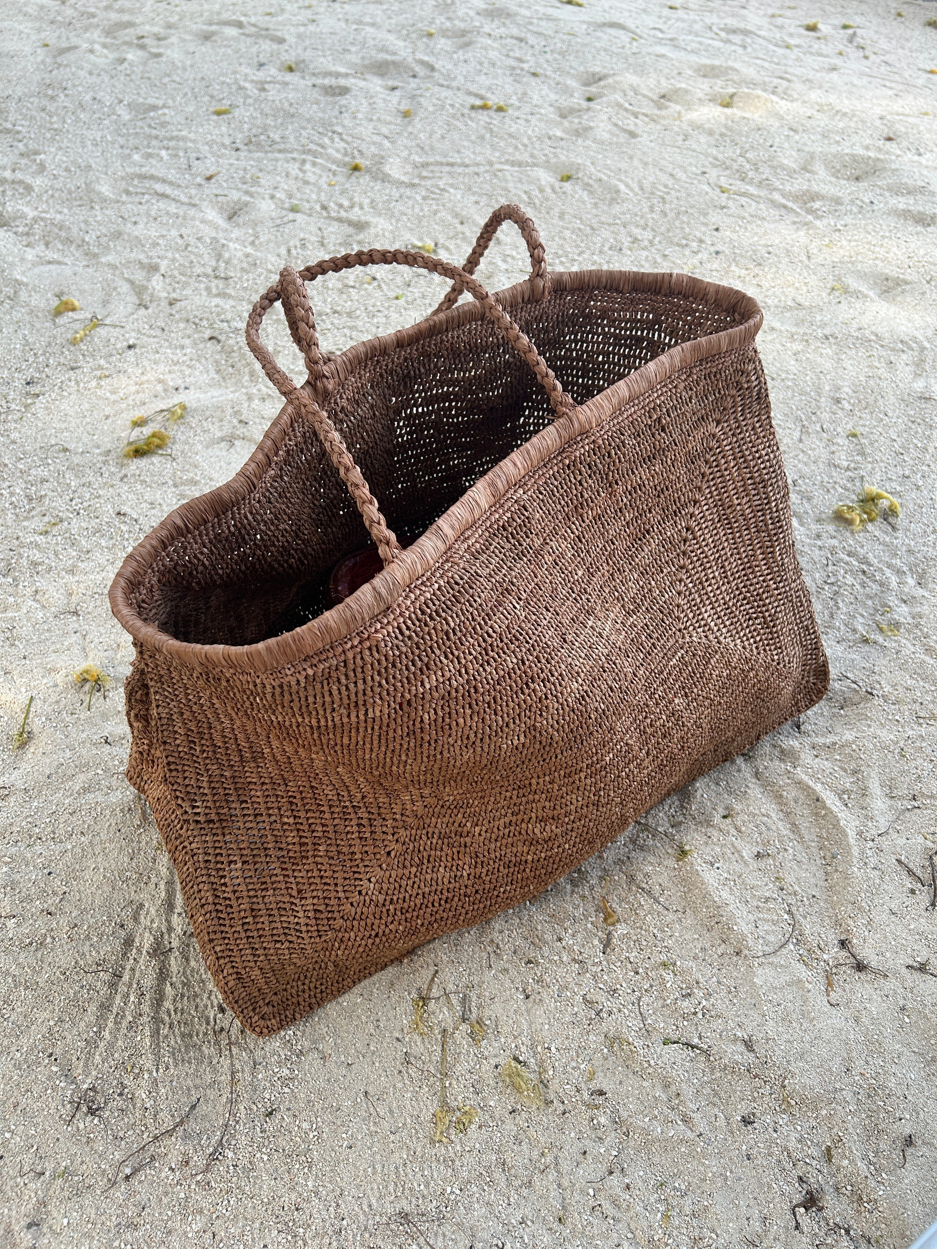Raffia Beach Tote Bag - Handmade Madagascar Eco-Friendly Beach Bag