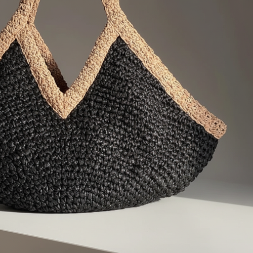 Havana Oversized Knit Tote – Texture Detail